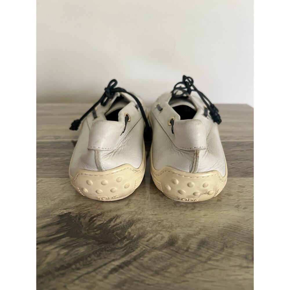 Tod’s ivory Leather loafers women Boat Shoe Flats Size 40 - Picture 2 of 11